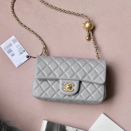 Chanel classic flap bag 2020